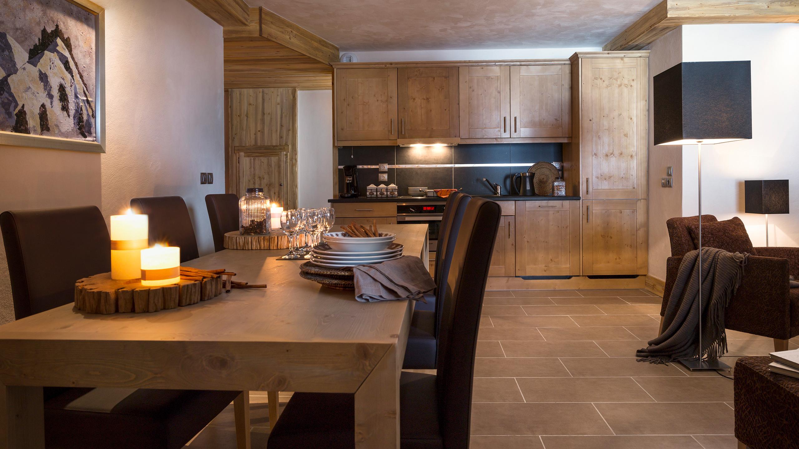 Salle à manger d'un appartement de la résidence Chalets d'Angèle à Châtel