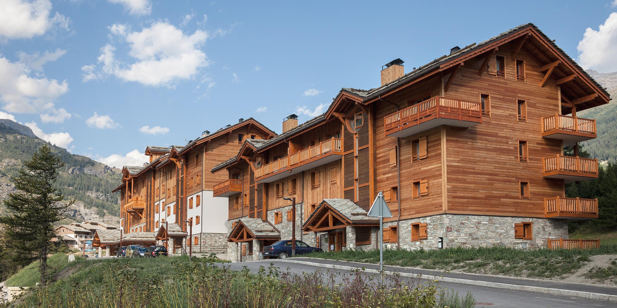 Vue extérieure de la résidence Chalets de Flambeau à Val-Cenis