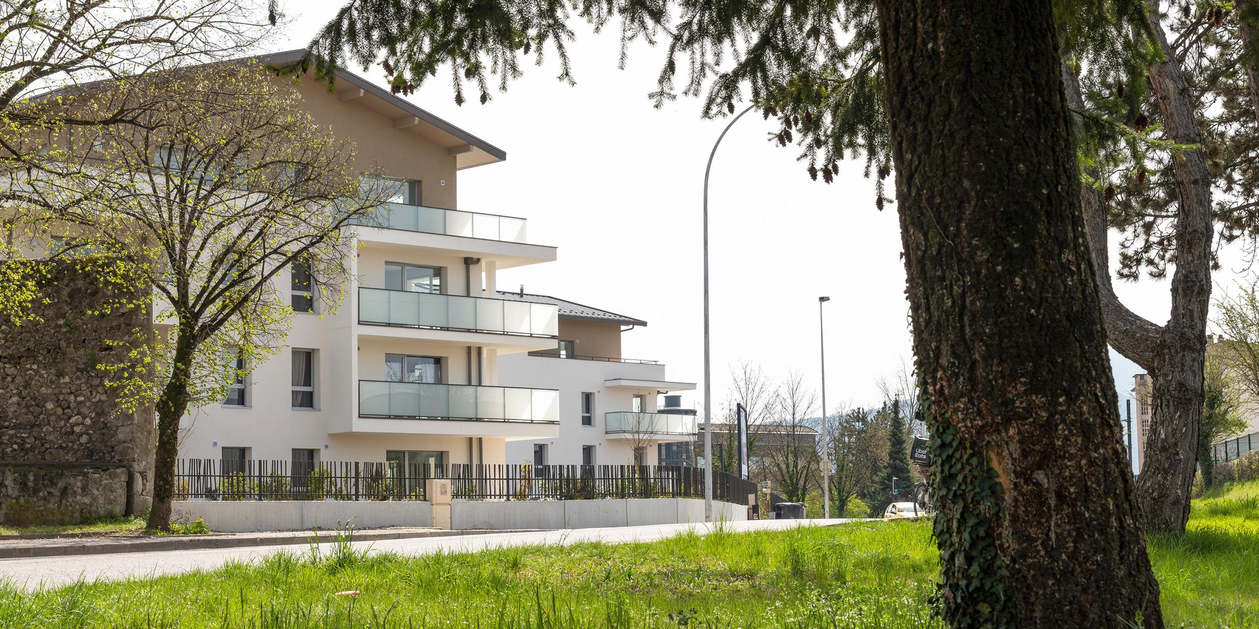 Extérieur du bâtiment Jardin Cardinal à Annecy 